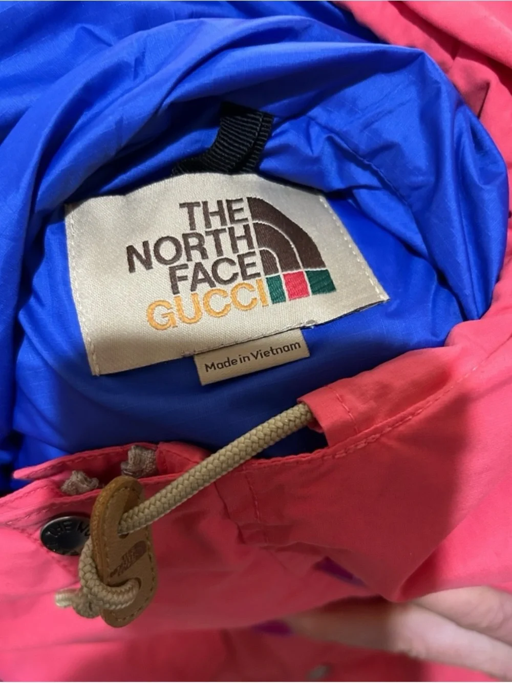 Gucci X Northface, techno lightweight windbreaker size medium NWT